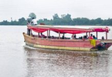 CÔTE D’IVOIRE : 73 PERSONNES SECOURUES D’UNE PINASSE EN DÉTRESSE DANS LA LAGUNE À ABIDJAN