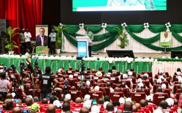 80 ANS DU PDCI-RDA : MALGRÉ LES ÉPREUVES, LE PARTI D’HOUPHOUËT-BOIGNY MONTRE UNE RÉSILIENCE QUI FORCE LE RESPECT